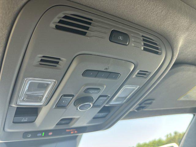 2023 Cadillac Escalade ESV 4WD Sport Platinum