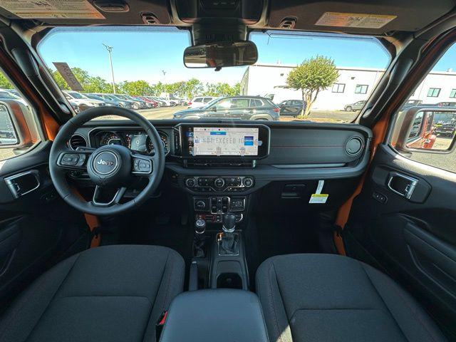 2025 Jeep Gladiator GLADIATOR RUBICON 4X4