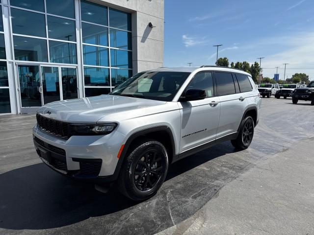 2025 Jeep Grand Cherokee GRAND CHEROKEE L ALTITUDE 4X4