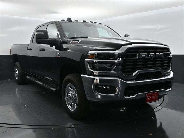 2025 RAM Ram 3500 RAM 3500 TRADESMAN CREW CAB 4X4 8 BOX