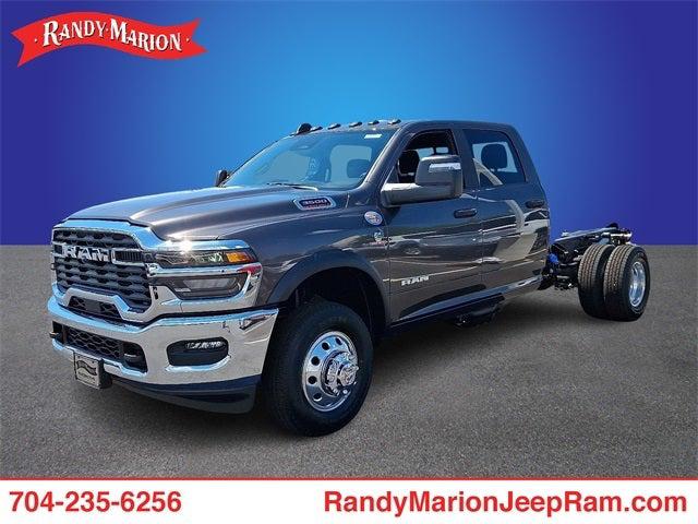 2025 RAM Ram 3500 Chassis Cab RAM 3500 BIG HORN CREW CAB CHASSIS 4X4 60 CA