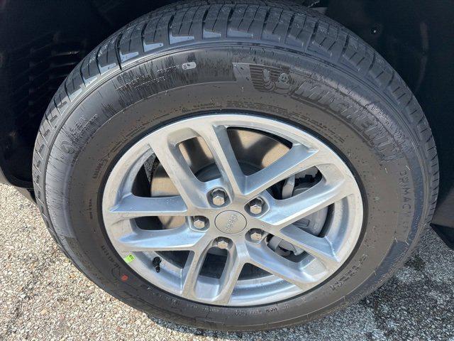 2025 Jeep Grand Cherokee GRAND CHEROKEE L LAREDO X 4X4
