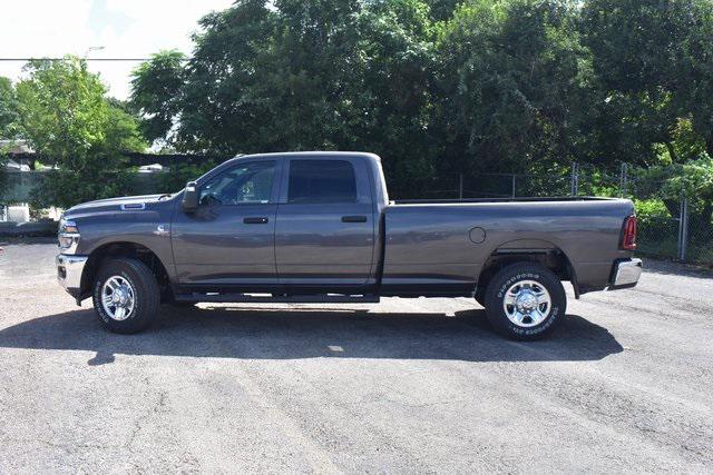 2025 RAM Ram 3500 RAM 3500 TRADESMAN CREW CAB 4X4 8 BOX