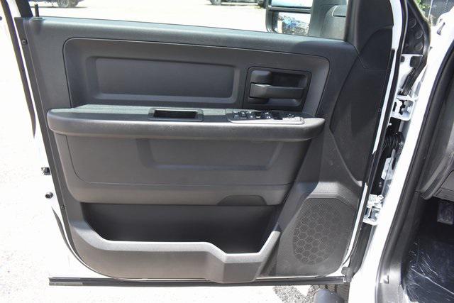 2025 RAM Ram 3500 RAM 3500 TRADESMAN CREW CAB 4X4 8 BOX