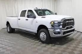 2025 RAM Ram 3500 Chassis Cab RAM 3500 TRADESMAN CREW CAB CHASSIS 4X4 60 CA