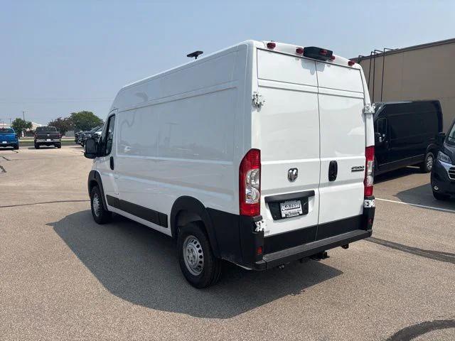 2025 Ram ProMaster Cargo Van Tradesman High Roof 136" WB w/Pass Seat