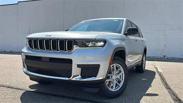 2025 Jeep Grand Cherokee GRAND CHEROKEE L LAREDO X 4X4
