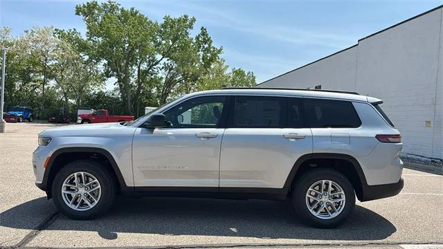 2025 Jeep Grand Cherokee GRAND CHEROKEE L LAREDO X 4X4