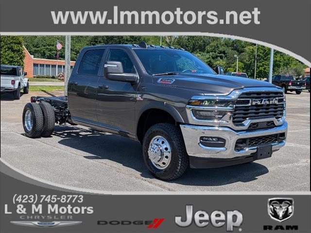 2025 RAM Ram 3500 Chassis Cab RAM 3500 TRADESMAN CREW CAB CHASSIS 4X4 60 CA