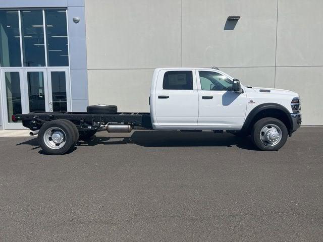 2025 RAM Ram 5500 Chassis Cab RAM 5500 TRADESMAN CHASSIS CREW CAB 4X4 84 CA 2025 RAM Ram 5500 Chassis Cab RAM 5500 TRADESMAN CHASSIS CREW CAB 4X4 84 CA