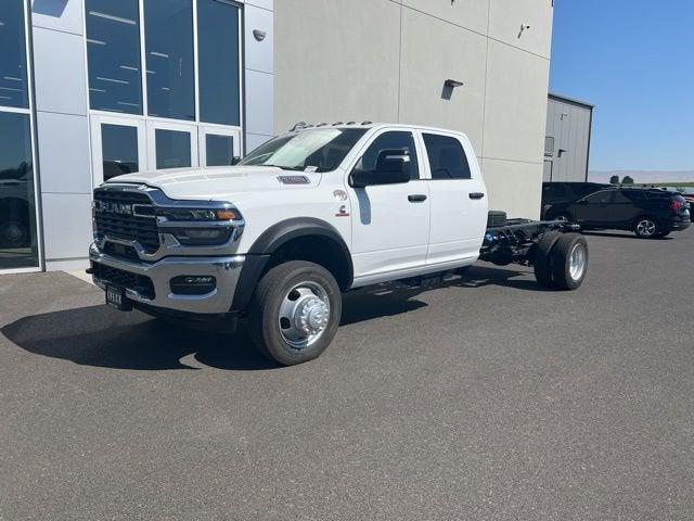 2025 RAM Ram 5500 Chassis Cab RAM 5500 TRADESMAN CHASSIS CREW CAB 4X4 84 CA 2025 RAM Ram 5500 Chassis Cab RAM 5500 TRADESMAN CHASSIS CREW CAB 4X4 84 CA