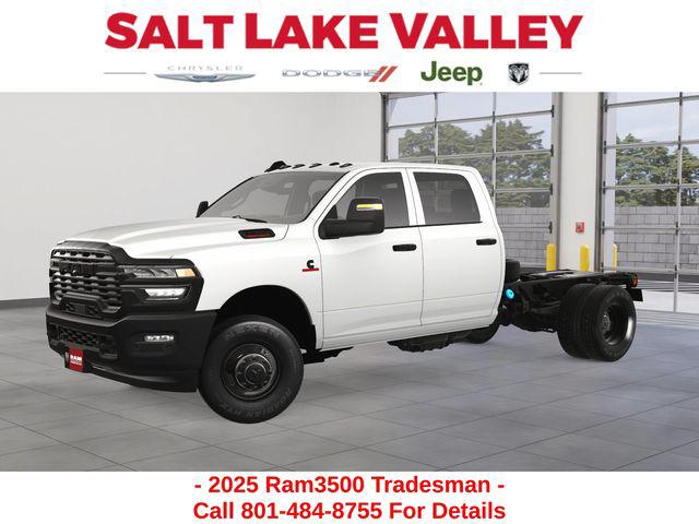 2025 RAM Ram 3500 Chassis Cab RAM 3500 TRADESMAN CREW CAB CHASSIS 4X4 60 CA