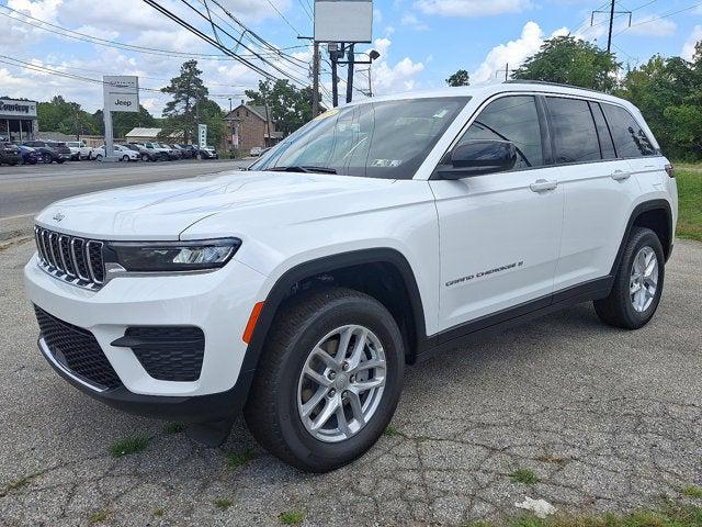 2025 Jeep Grand Cherokee GRAND CHEROKEE LAREDO X 4X4