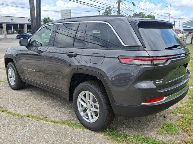 2025 Jeep Grand Cherokee GRAND CHEROKEE LAREDO X 4X4