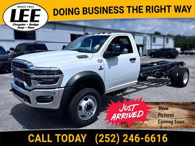 2025 RAM Ram 5500 Chassis Cab RAM 5500 TRADESMAN CHASSIS REGULAR CAB 4X4 120 CA