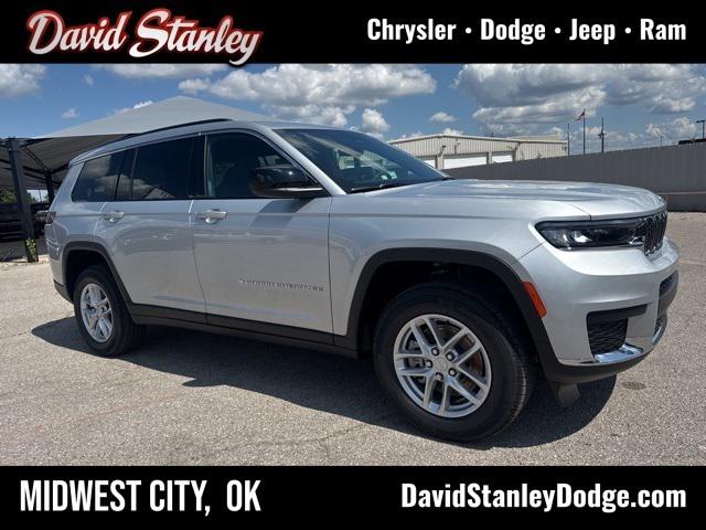 2025 Jeep Grand Cherokee GRAND CHEROKEE L LAREDO 4X4