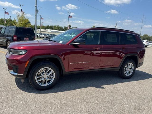 2025 Jeep Grand Cherokee GRAND CHEROKEE L LAREDO 4X4