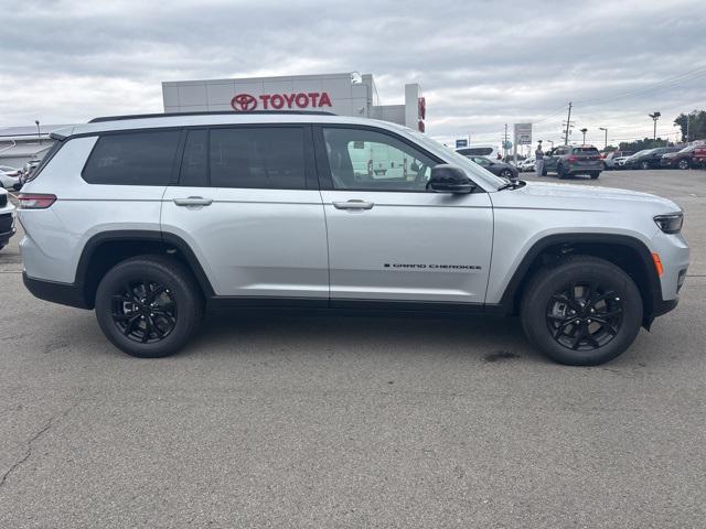 2025 Jeep Grand Cherokee GRAND CHEROKEE L ALTITUDE X 4X4