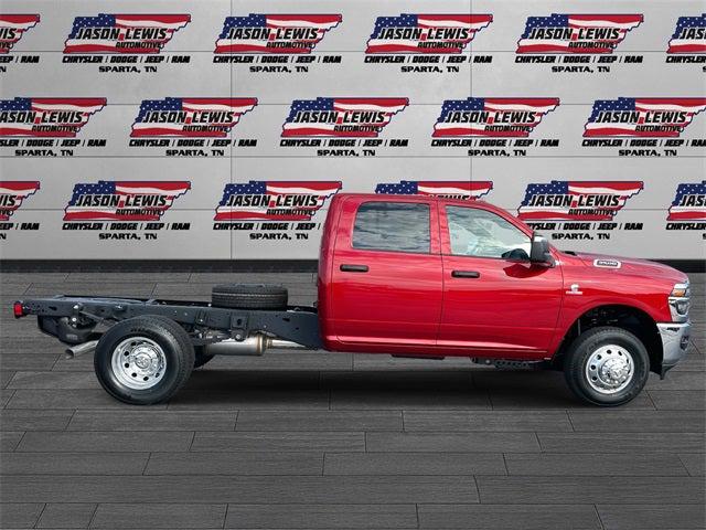 2025 RAM Ram 3500 Chassis Cab RAM 3500 TRADESMAN CREW CAB CHASSIS 4X4 60 CA