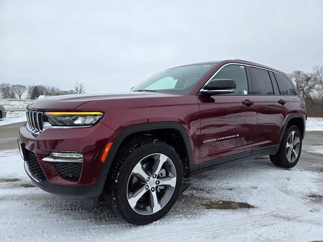 2025 Jeep Grand Cherokee GRAND CHEROKEE LIMITED 4X4 2025 Jeep Grand Cherokee GRAND CHEROKEE LIMITED 4X4