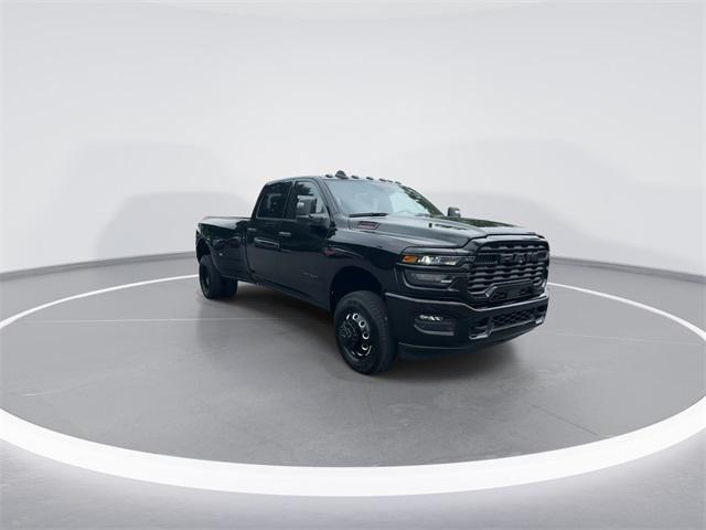 2025 RAM Ram 3500 RAM 3500 BIG HORN CREW CAB 4X4 8 BOX