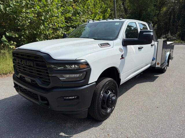 2025 RAM Ram 3500 Chassis Cab RAM 3500 TRADESMAN CREW CAB CHASSIS 4X4 60 CA