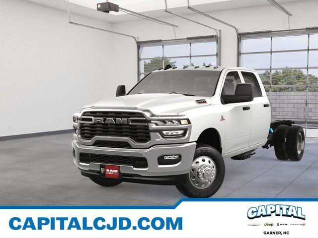 2025 RAM Ram 3500 Chassis Cab RAM 3500 TRADESMAN CREW CAB CHASSIS 4X4 60 CA