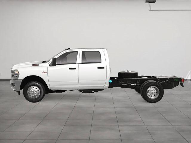 2025 RAM Ram 3500 Chassis Cab RAM 3500 TRADESMAN CREW CAB CHASSIS 4X4 60 CA