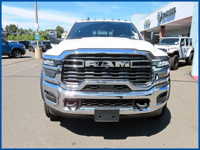 2025 RAM Ram 5500 Chassis Cab RAM 5500 TRADESMAN CHASSIS CREW CAB 4X4 60 CA