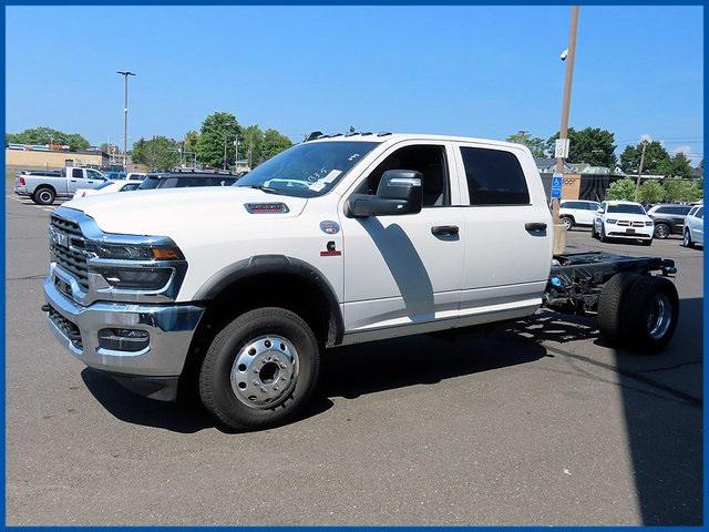 2025 RAM Ram 3500 Chassis Cab RAM 3500 TRADESMAN CREW CAB CHASSIS 4X4 60 CA