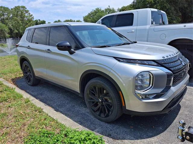 2022 Mitsubishi Outlander 