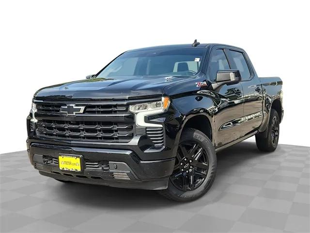 2022 Chevrolet Silverado 1500 4WD Crew Cab Short Bed RST