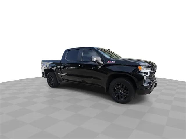 2022 Chevrolet Silverado 1500 4WD Crew Cab Short Bed RST