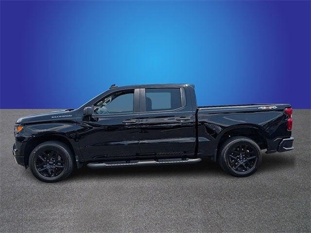 2024 Chevrolet Silverado 1500 4WD Crew Cab Short Bed Custom