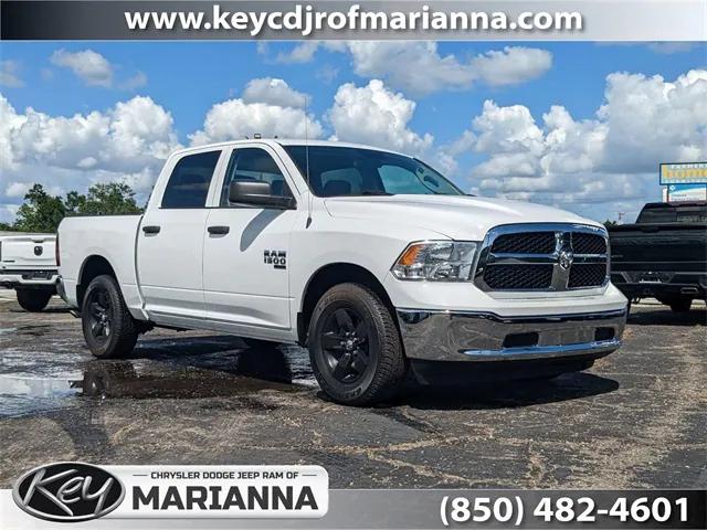 2022 RAM 1500 Classic SLT Crew Cab 4x2 57 Box