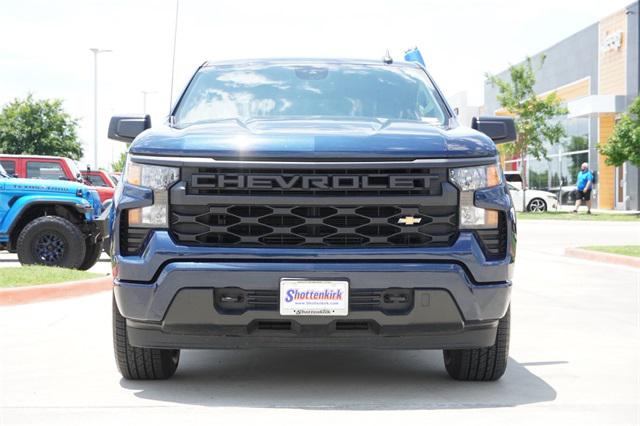 2023 Chevrolet Silverado 1500 4WD Crew Cab Short Bed Custom