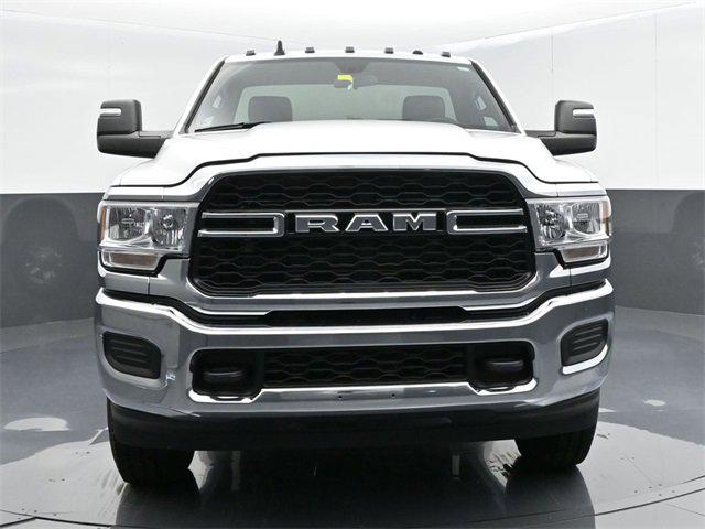 2023 RAM 3500 Tradesman Regular Cab 4x4 8 Box