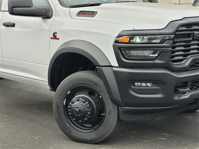 2025 RAM Ram 5500 Chassis Cab RAM 5500 TRADESMAN CHASSIS CREW CAB 4X4 84 CA