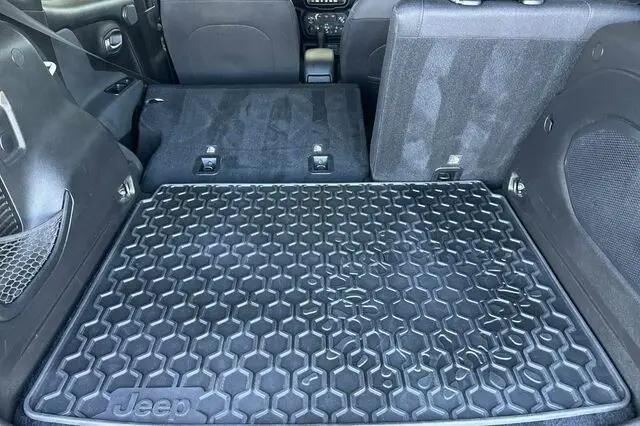 2018 Jeep Renegade Altitude FWD