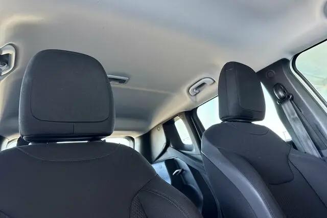 2018 Jeep Renegade Altitude FWD