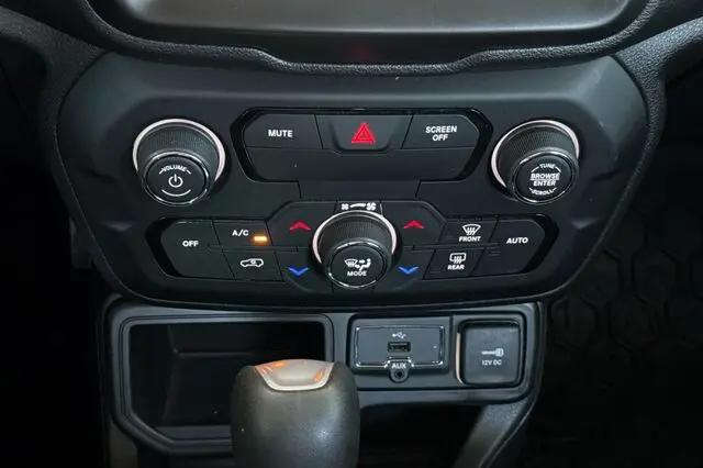 2018 Jeep Renegade Altitude FWD