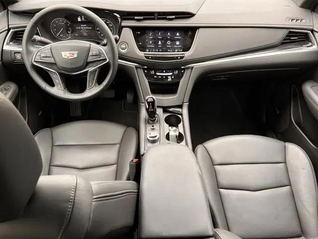 2025 Cadillac XT5 FWD Premium Luxury