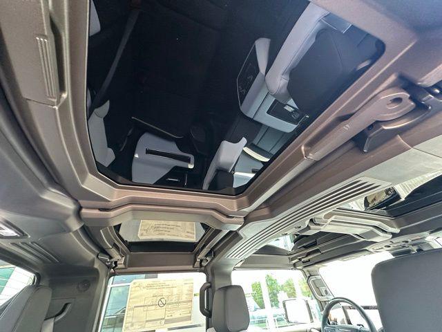 2025 GMC HUMMER EV e4WD 2X