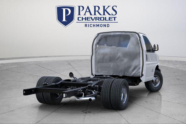2025 Chevrolet Express Cutaway Work Van