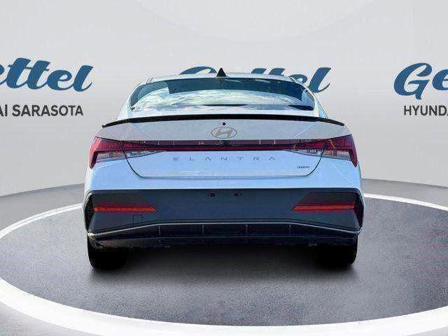 2025 Hyundai Elantra Hybrid SEL Sport