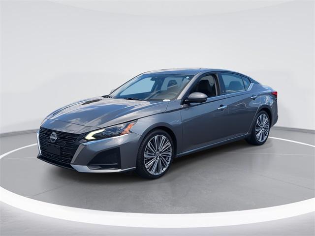 2023 Nissan Altima SL FWD