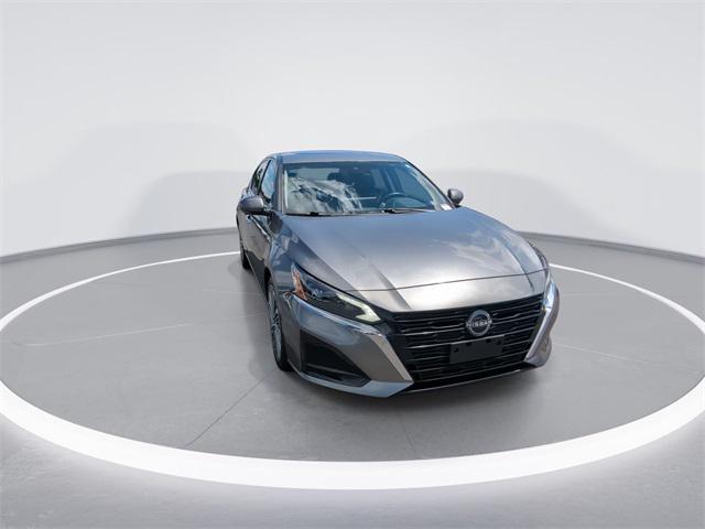 2023 Nissan Altima SL FWD