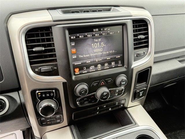 2017 RAM 1500 Big Horn Crew Cab 4x4 57 Box