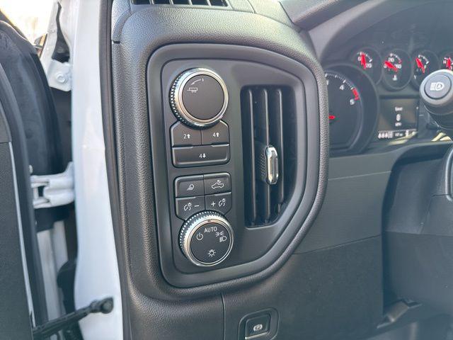 2025 GMC Sierra 3500HD Pro