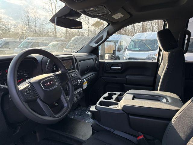 2025 GMC Sierra 3500HD Pro